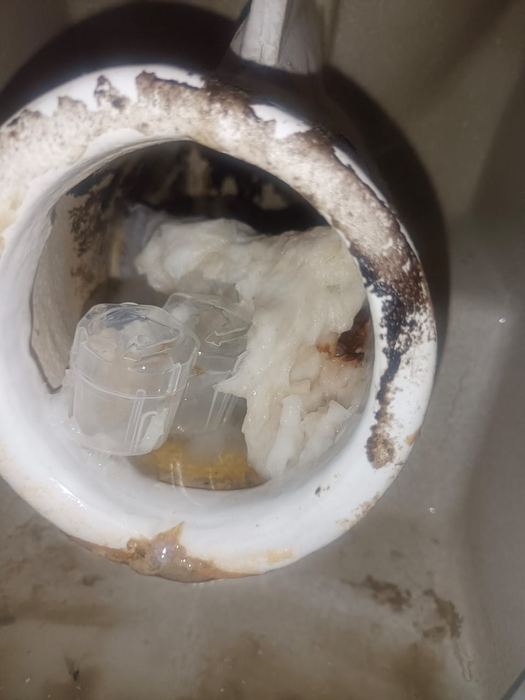 Blocked drain diagnosis, clearing and repair work