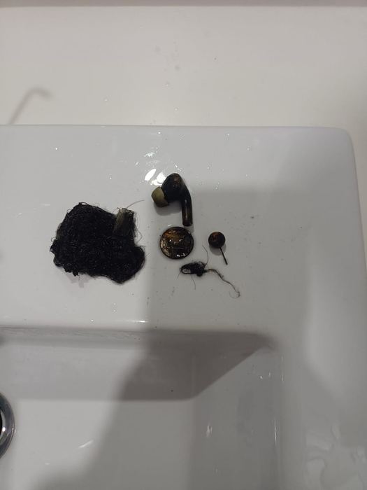 Blocked drain diagnosis, clearing and repair work