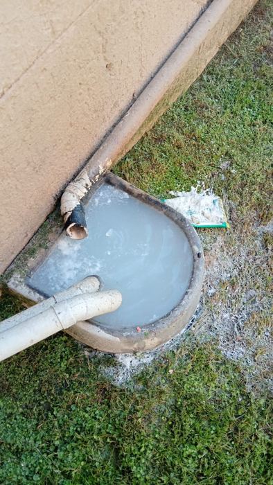 Blocked drain diagnosis, clearing and repair work